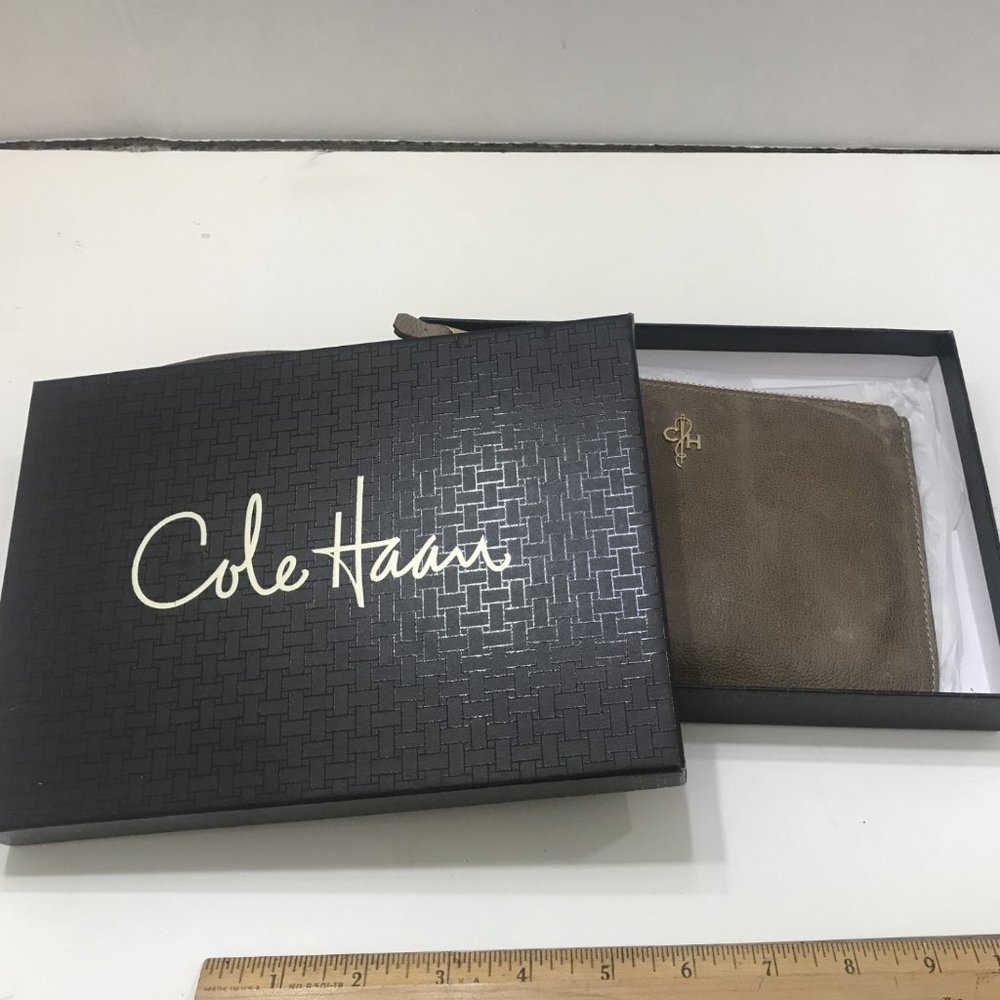 COLE HAAN - WRISTLET